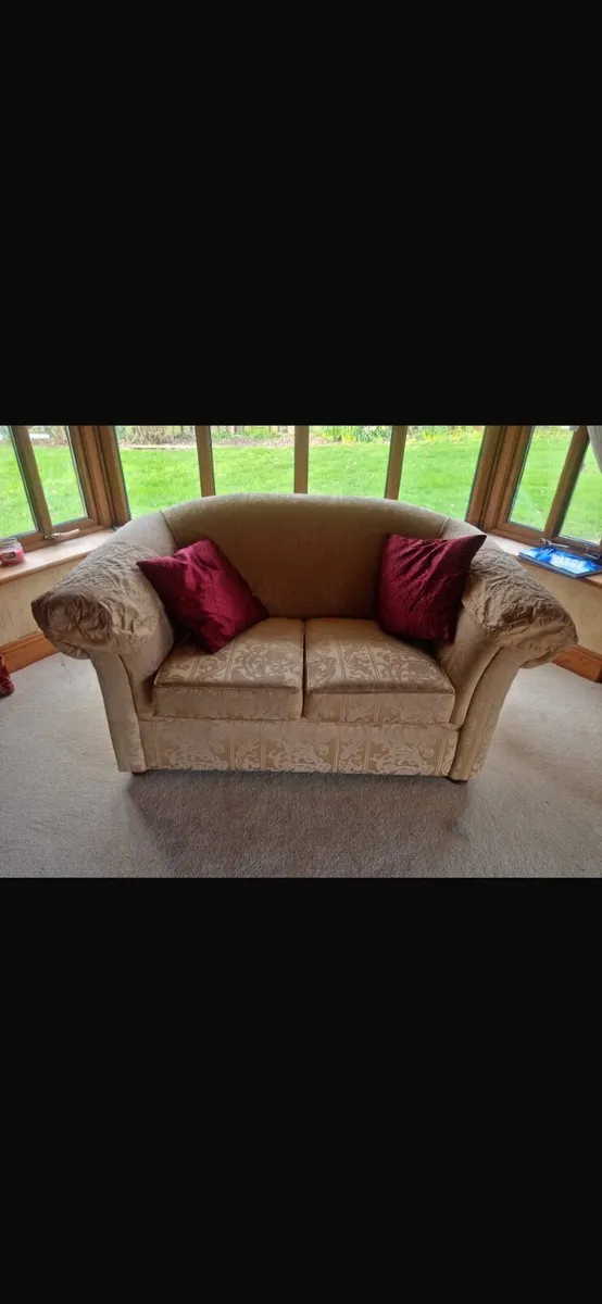 3,2 and 1 Couches - Image 2