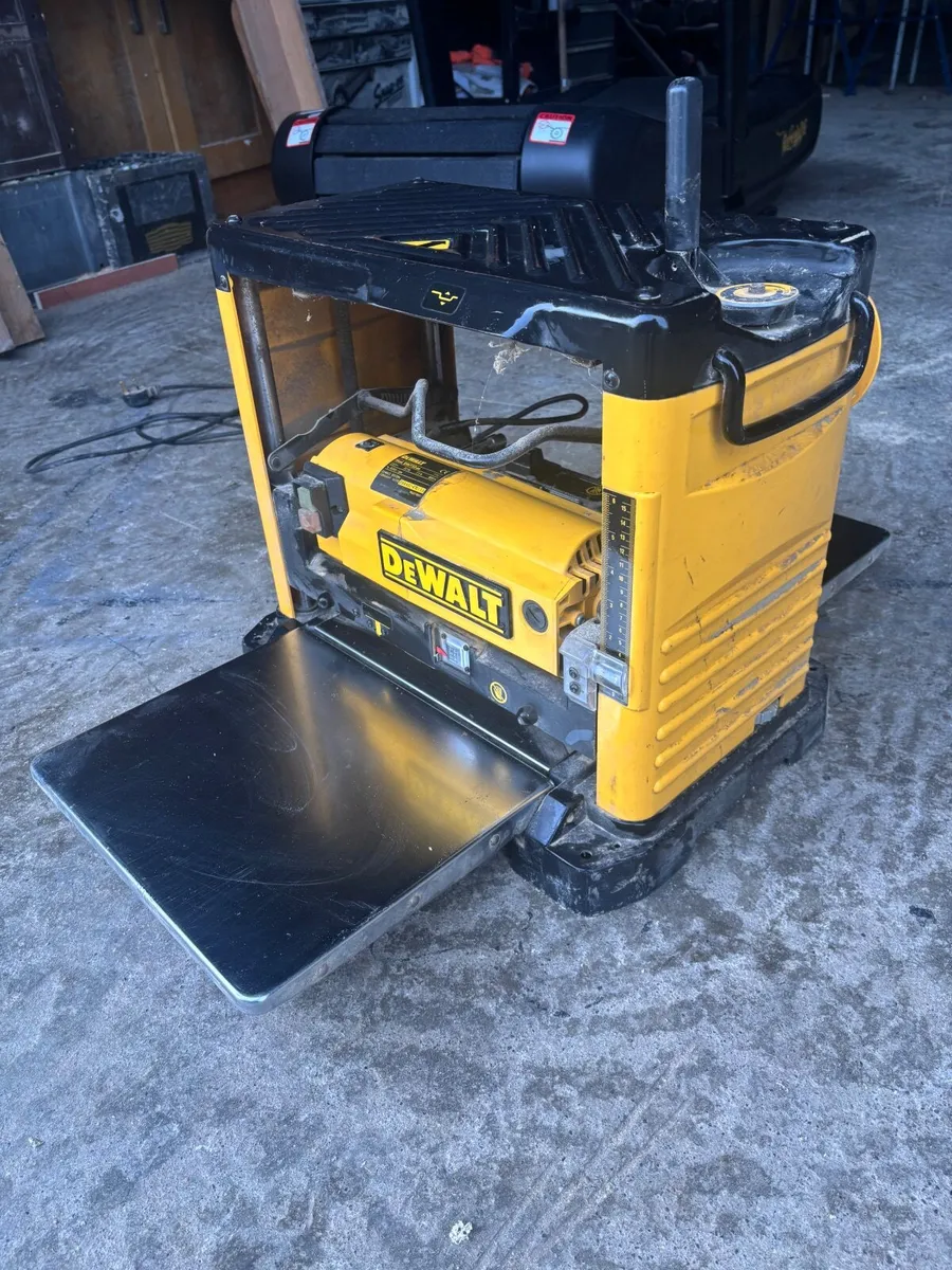 Dewalt Thicknesser - Image 4