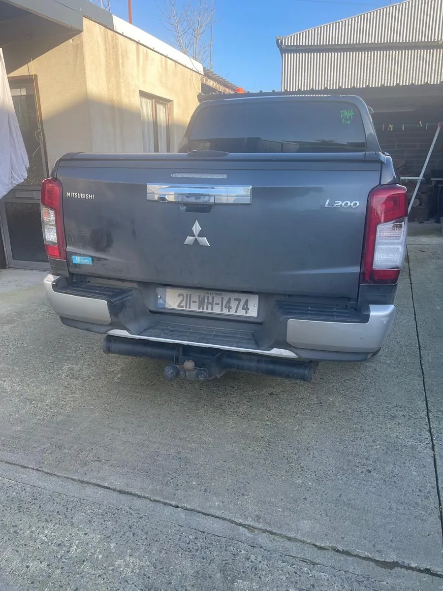 Mitsubishi L200 - Image 2