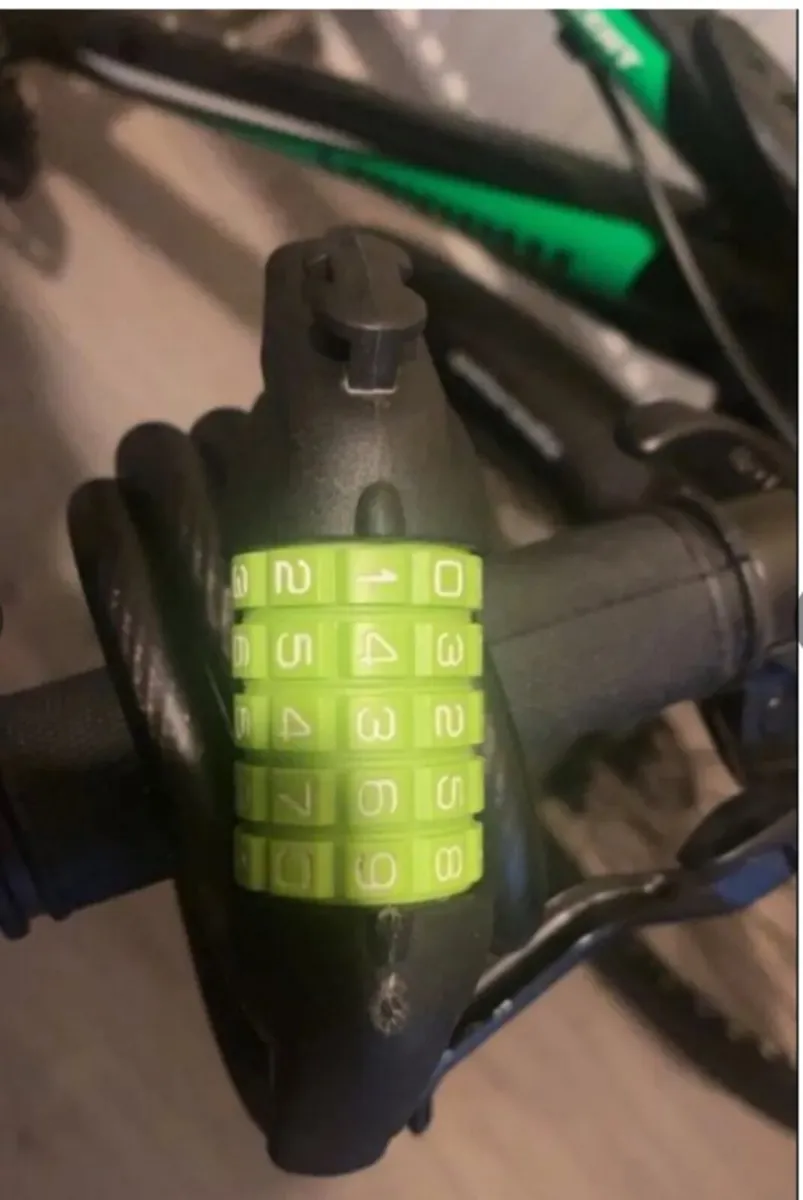 Men’s bike Basically Brand New - Image 1