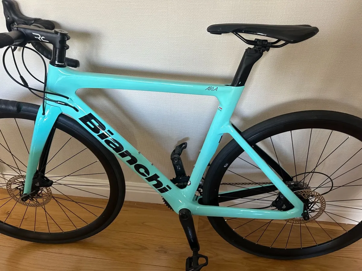 racing bike - Image 4