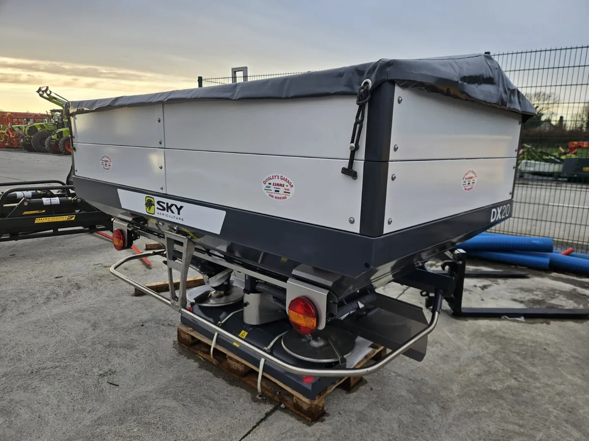 SKY FERTILIZER  SPREADER - Image 2