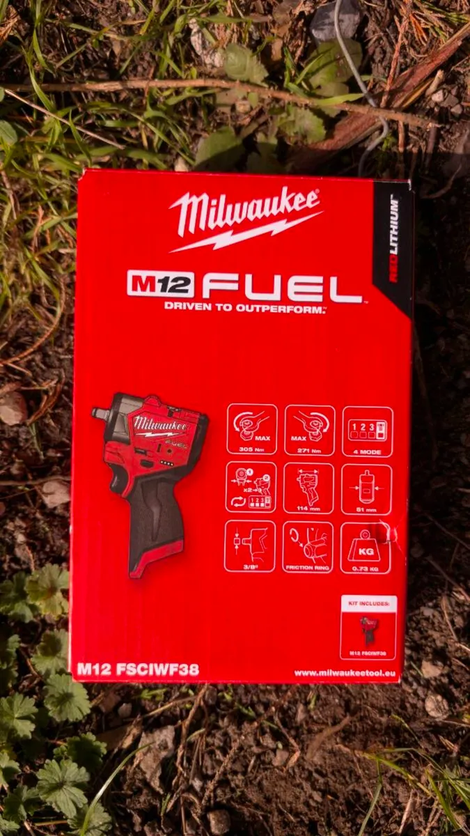 Milwaukee M12 Fuel Sub Compact 3/8" Impact Wrench