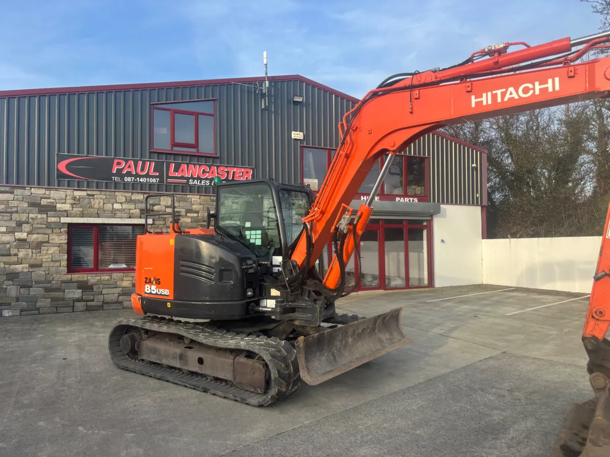 Hitachi 85 year 2018 - Image 1