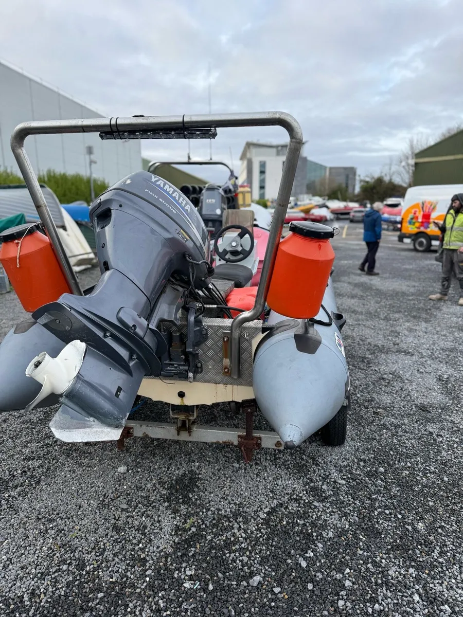 Avon SR 4 boat - Image 3