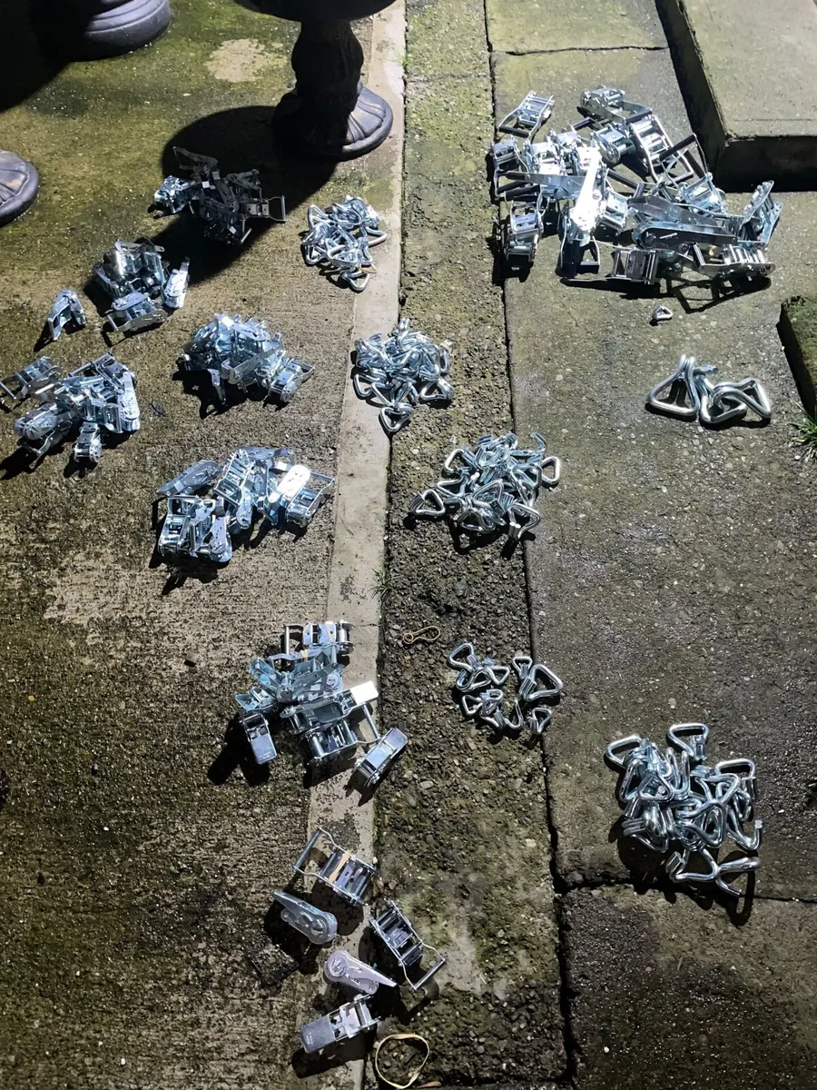 Around 90 ratchets - Image 4