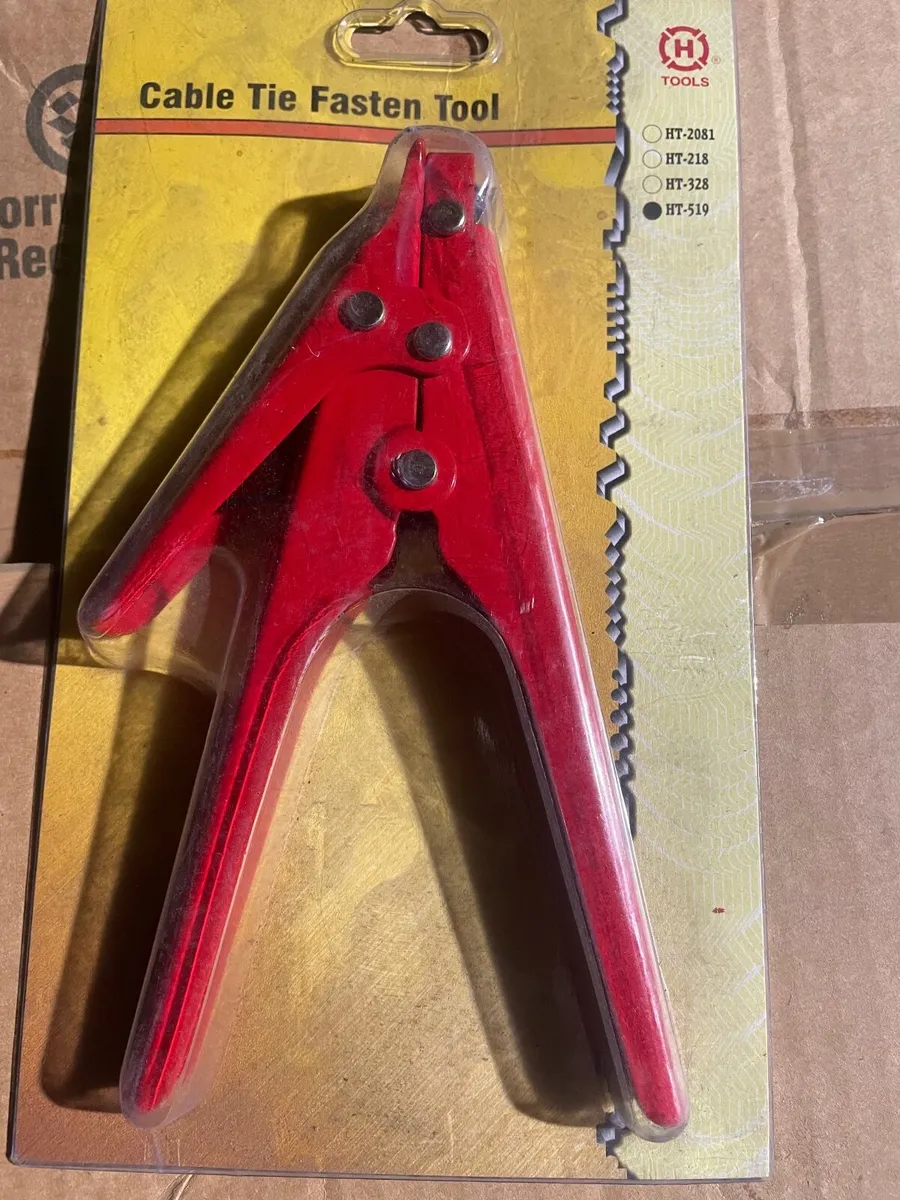 17 cable tie fasteners - Image 2