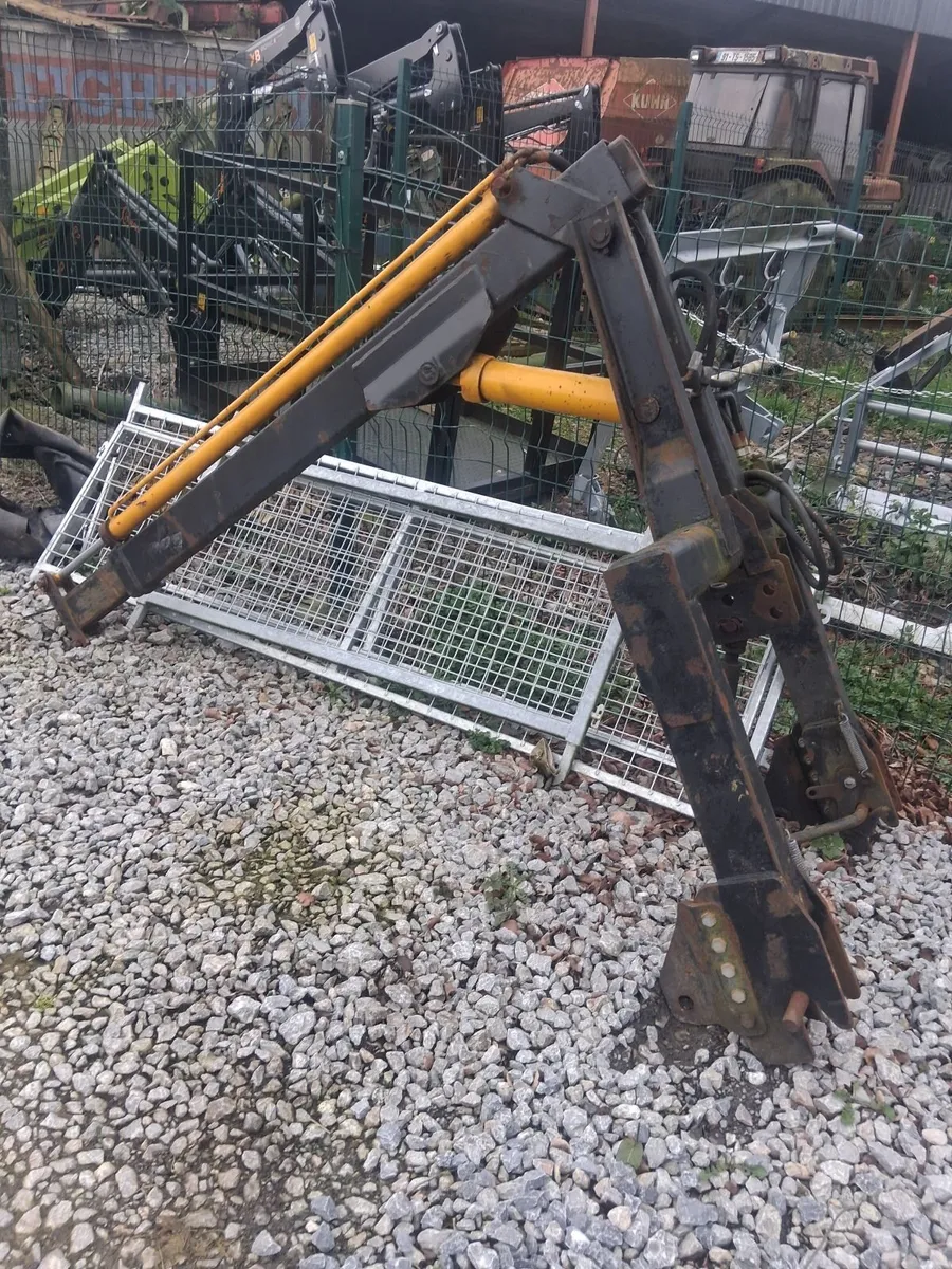 Fertiliser Hoist - Image 1