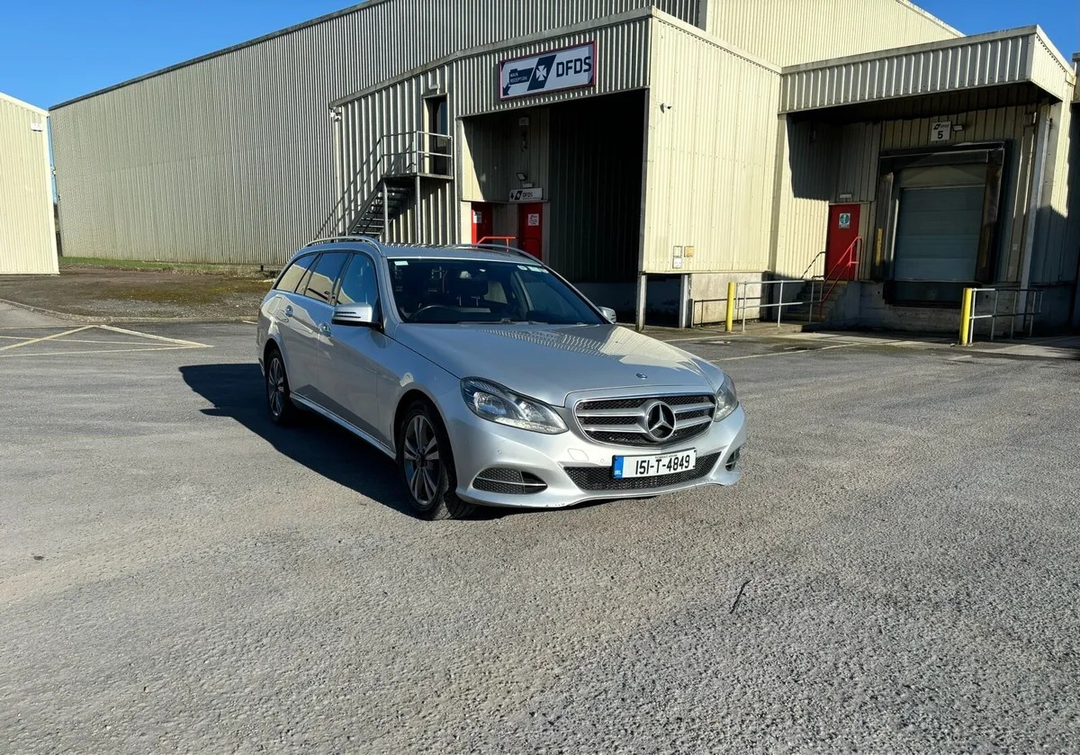151 Mercedes E250 Van - Image 1