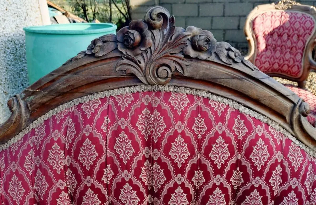 Vintage Couch & Two Chairs (water Damaged). - Image 3