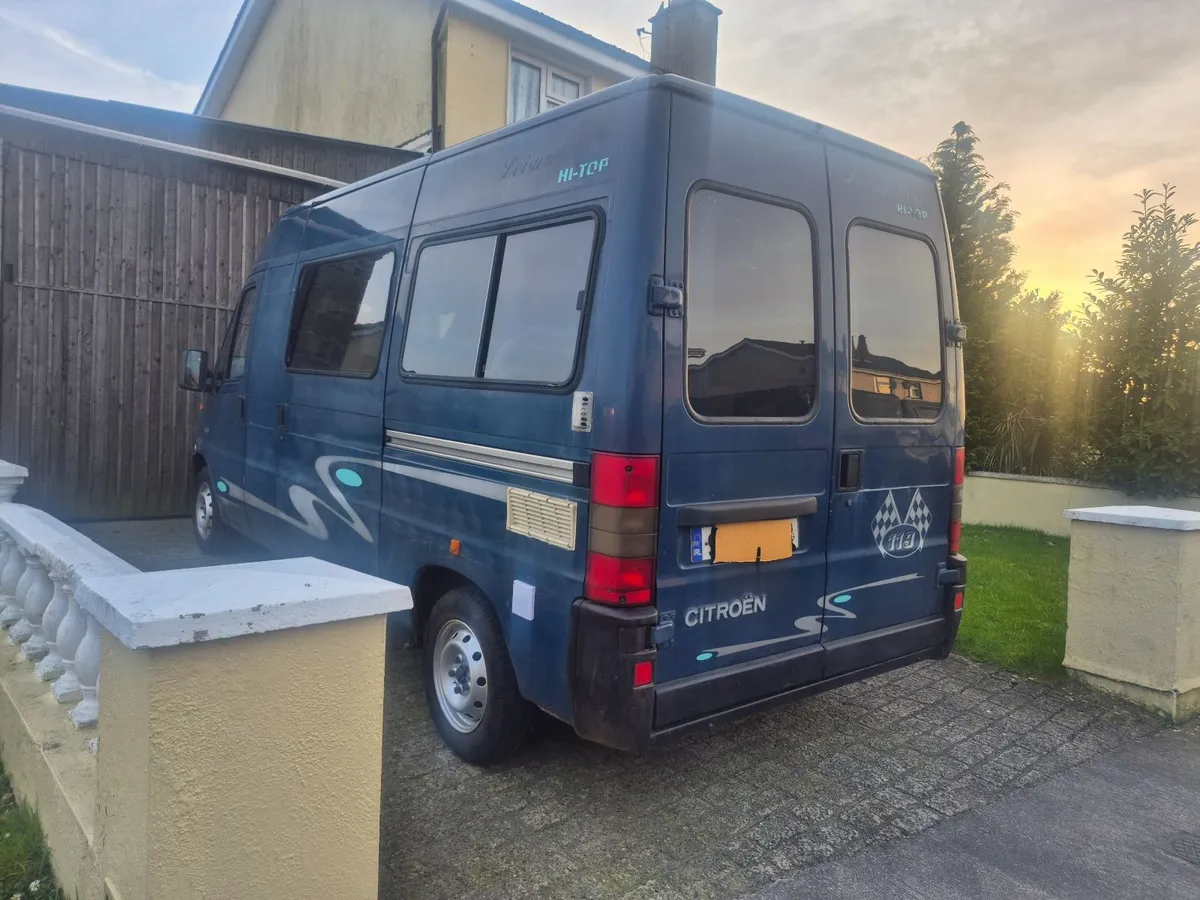 Camper van - Image 4