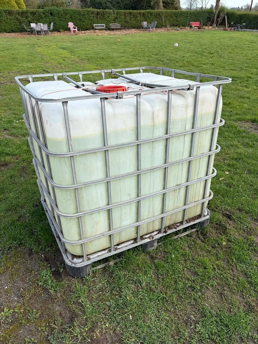 Water tank / power wash water tanks €100 - Image 3