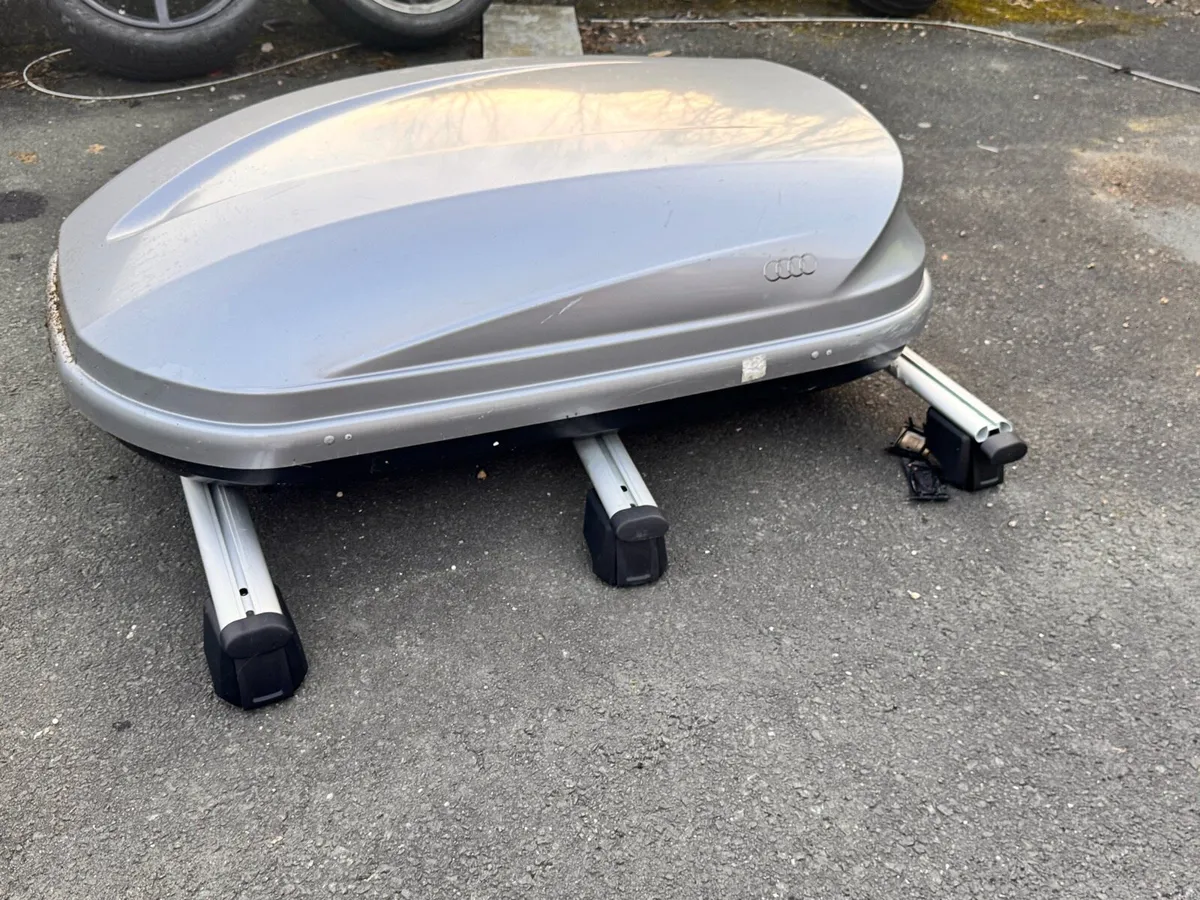 Genuine Audi Roof Box + Q5 Roof Bars (OEM Set) - Image 1