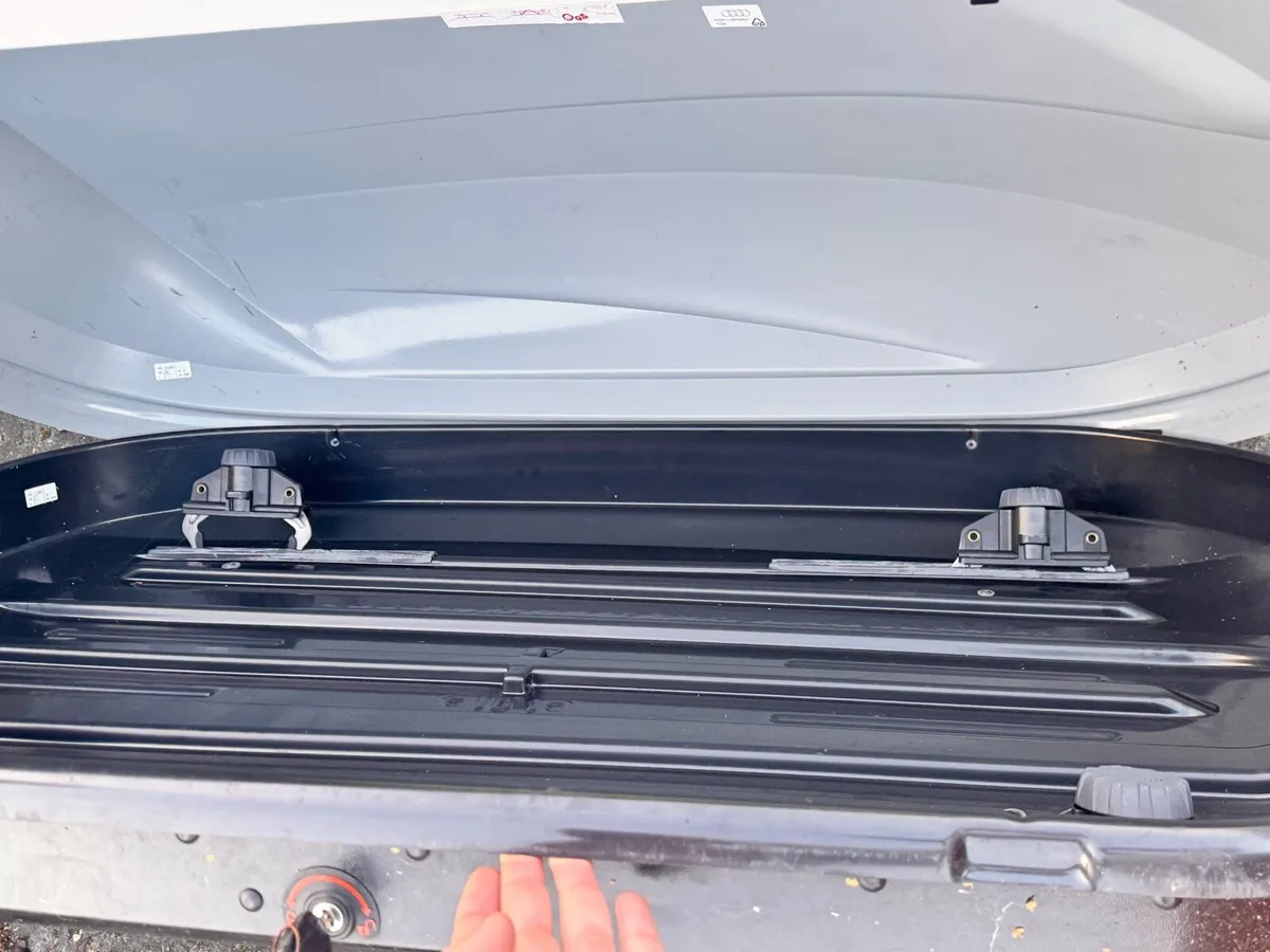 Genuine Audi Roof Box + Q5 Roof Bars (OEM Set) - Image 2