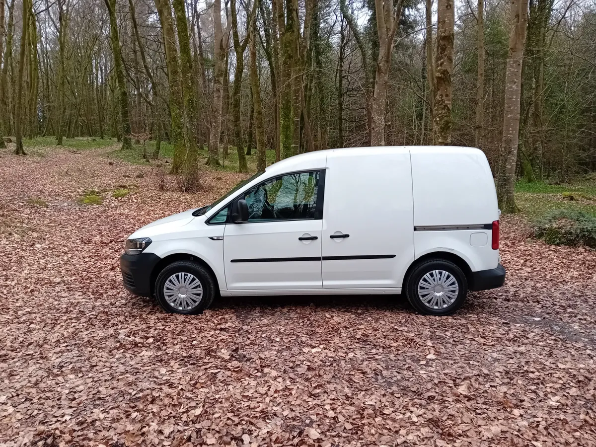 181 VW CADDY VAN 2.0 TDI MANUAL..€9,500 - Image 4