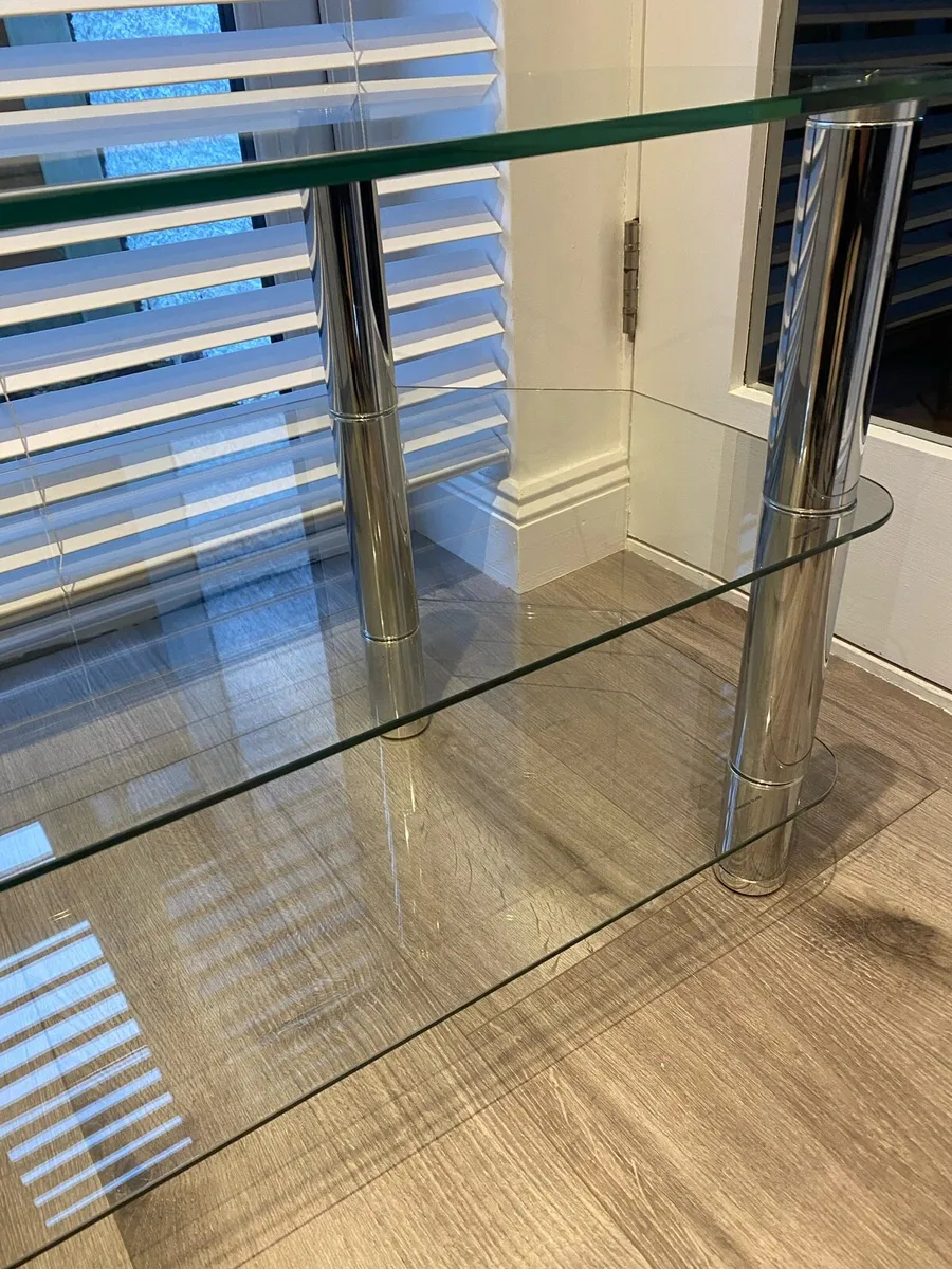 Compact size corner TV Unit - Image 3