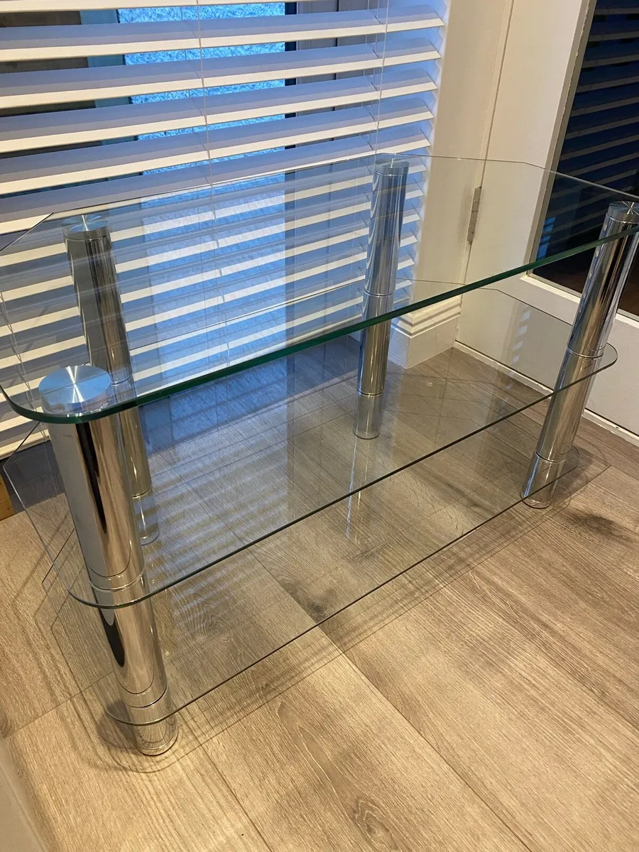 Compact size corner TV Unit - Image 4