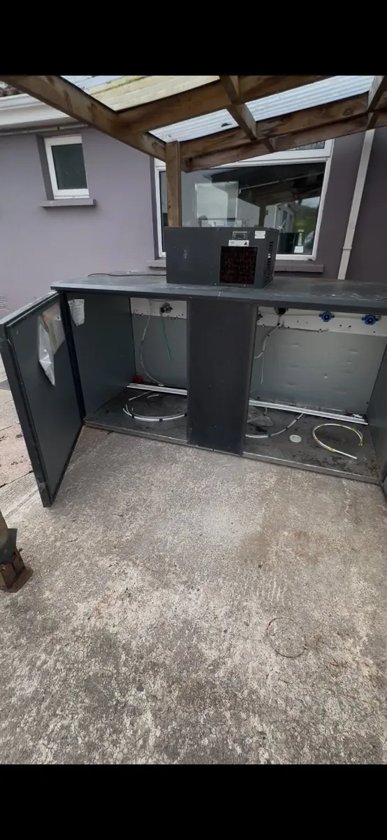 Beer store - Image 1