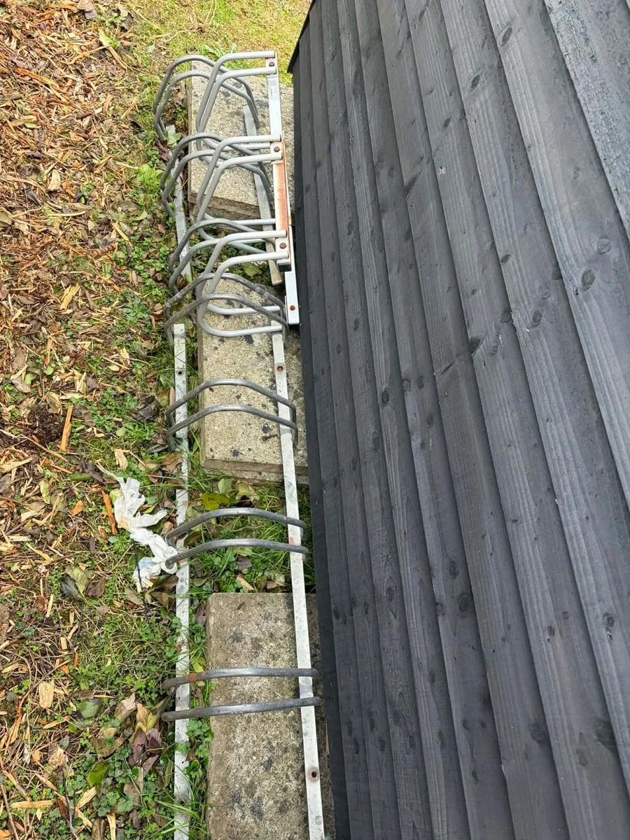 Bike racks x3 for €100