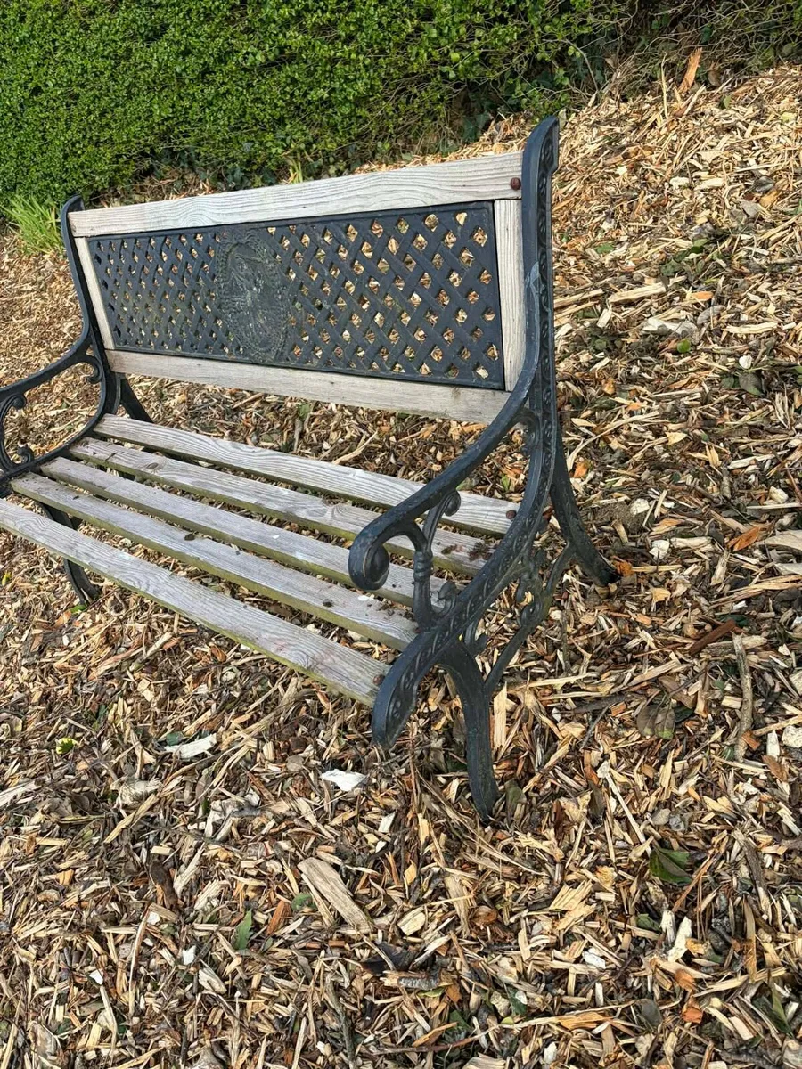 2 cast iron garden bench - Image 3