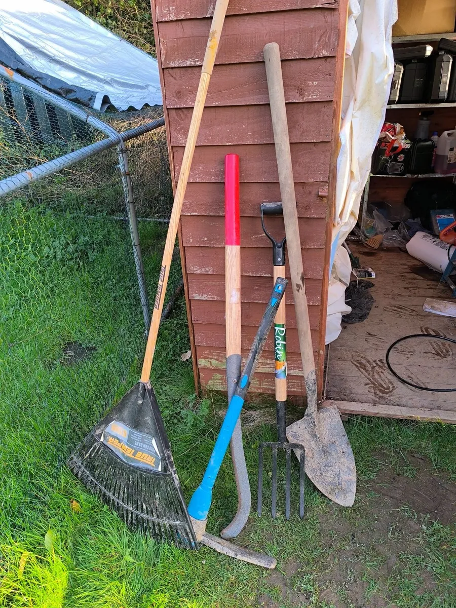 Garden tools bundle - Image 1