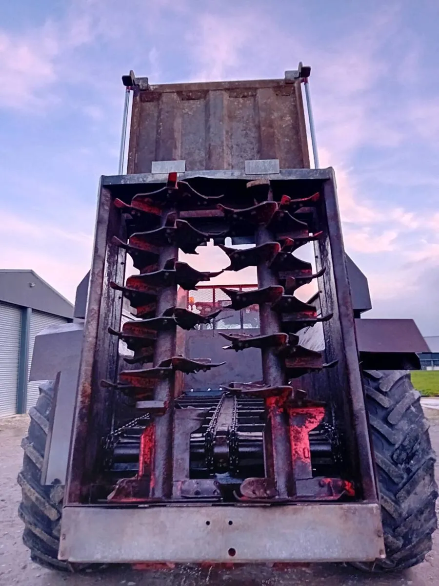 Nc rear discharge spreaders - Image 4