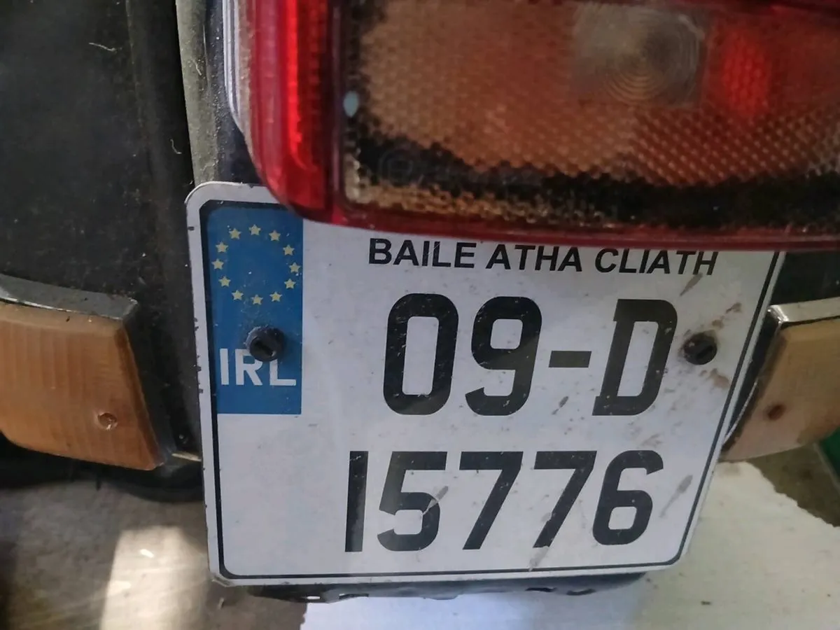 Vespa scooter - Image 3