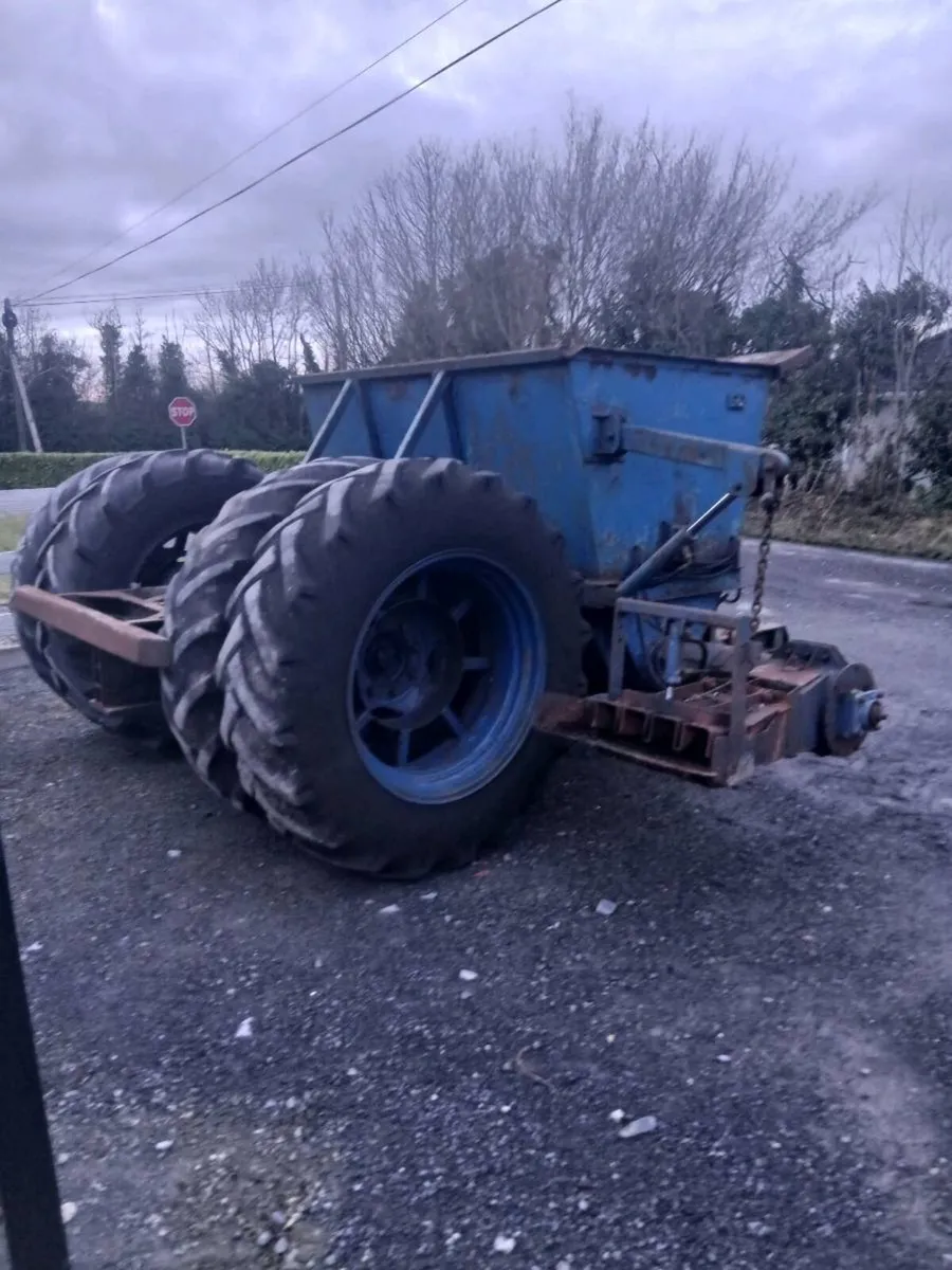 KH turf hopper - Image 1