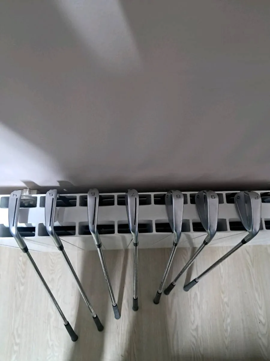 P790 irons - Image 1