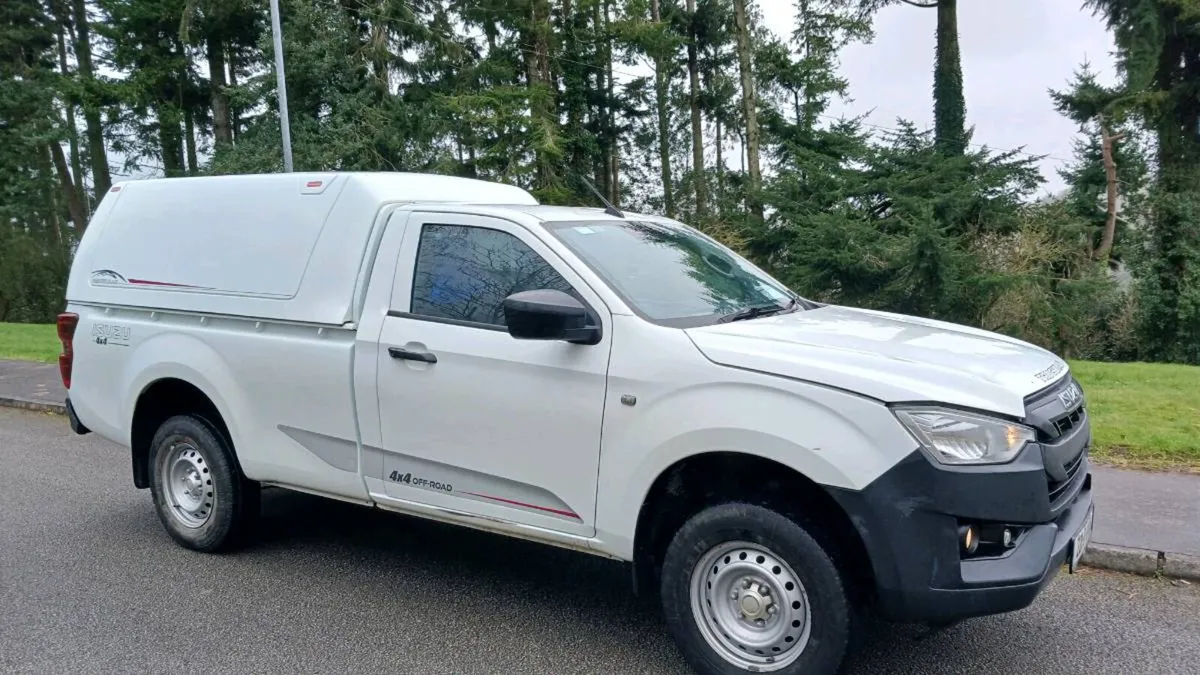 221 Isuzu dmax single cab 4x4 - Image 1