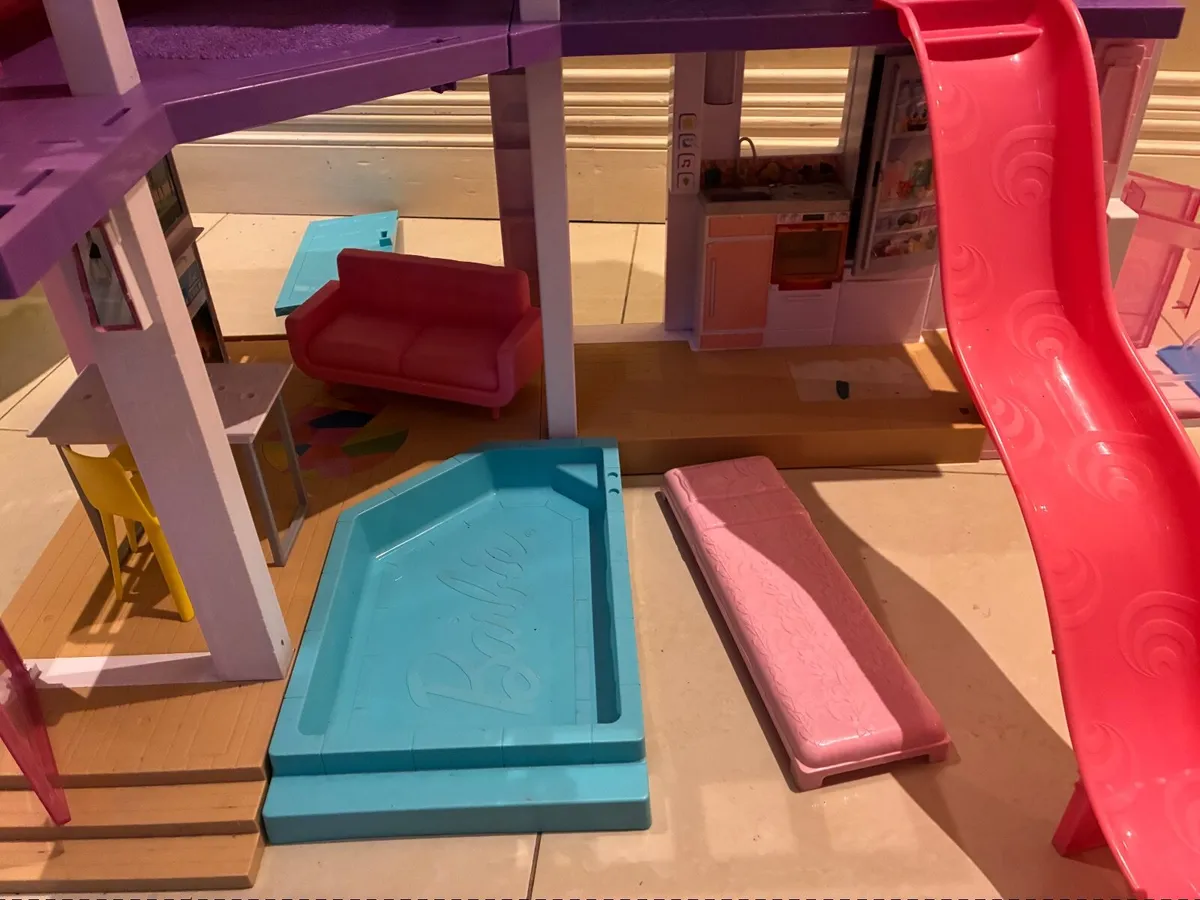 Barbie DreamHouse Dollhouse - Image 3