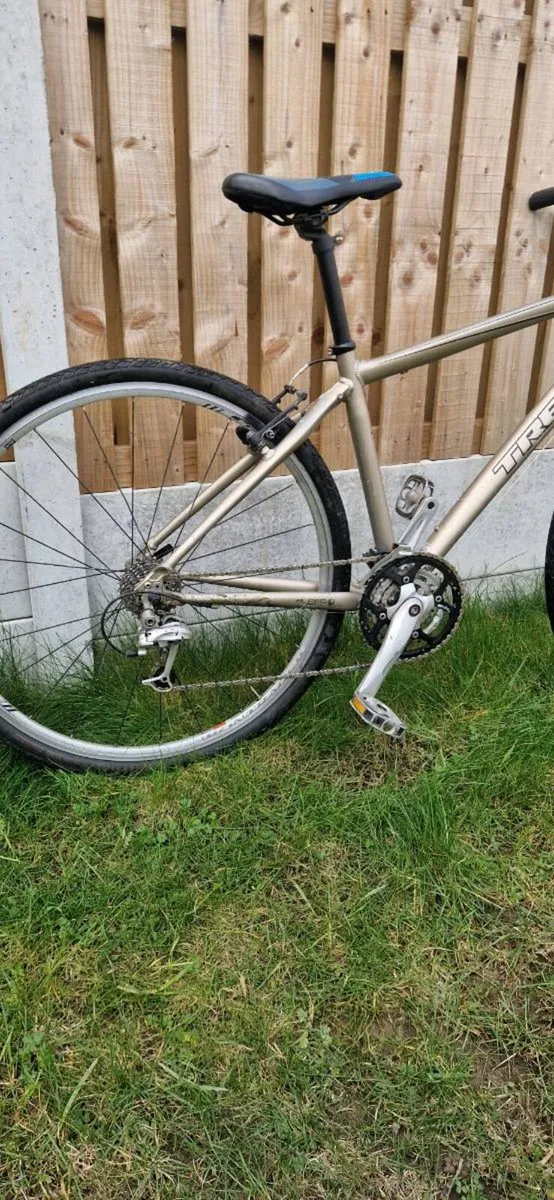 Trek 7.5 with carbon fork ( serviced )( delivery ) - Image 2