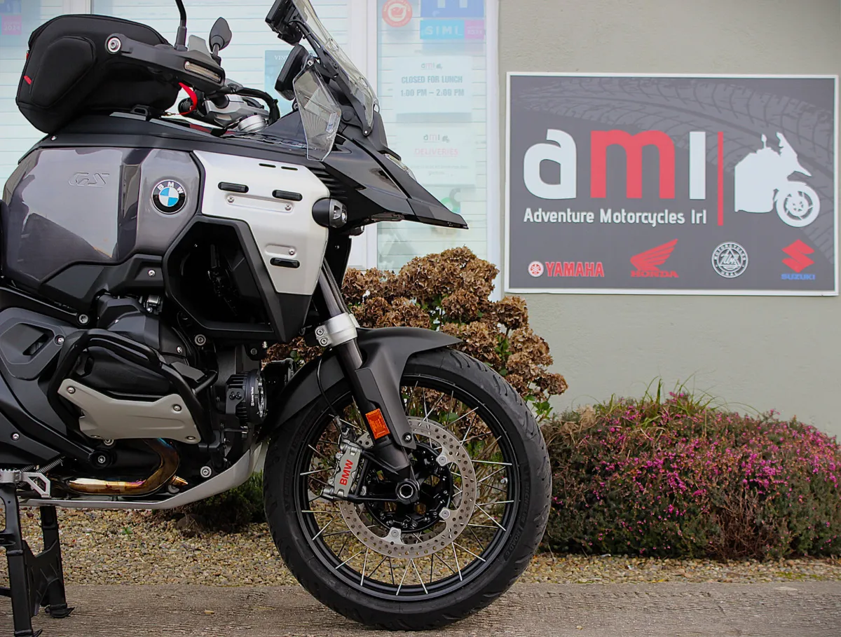 BMW R1300 GS Adventure Triple Black TE - Image 3