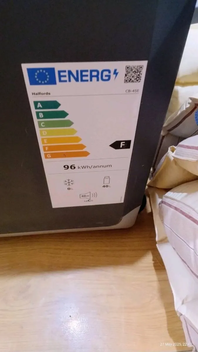 Large cooker/fridge - Image 1