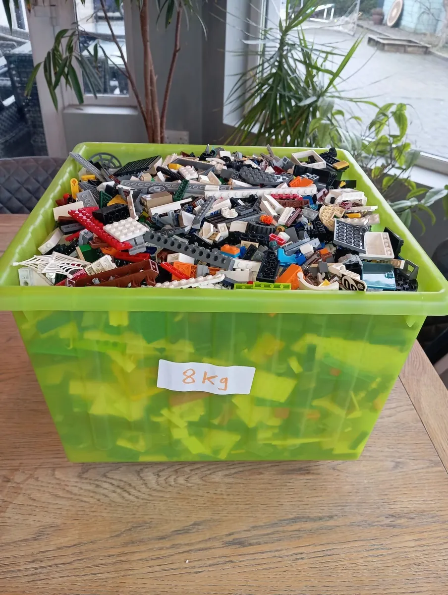 Lego 56kg mixed - Image 4