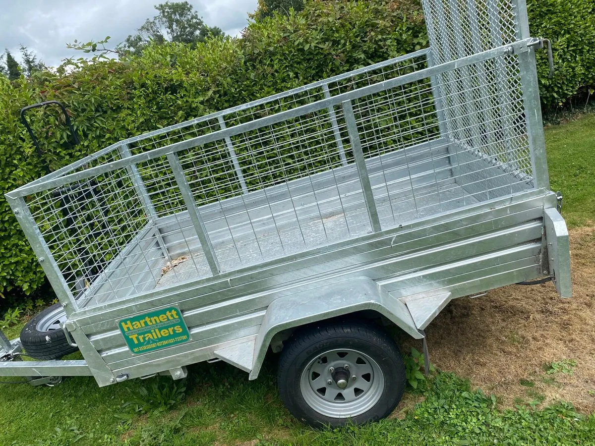 *NEW Trailor - Image 1