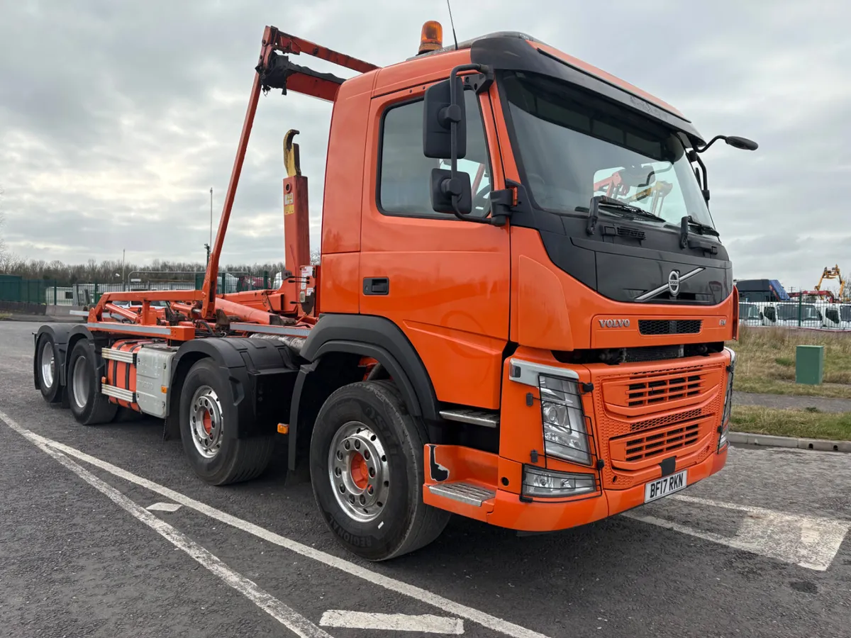 Volvo FM500 Hyva Hookloader - Image 1