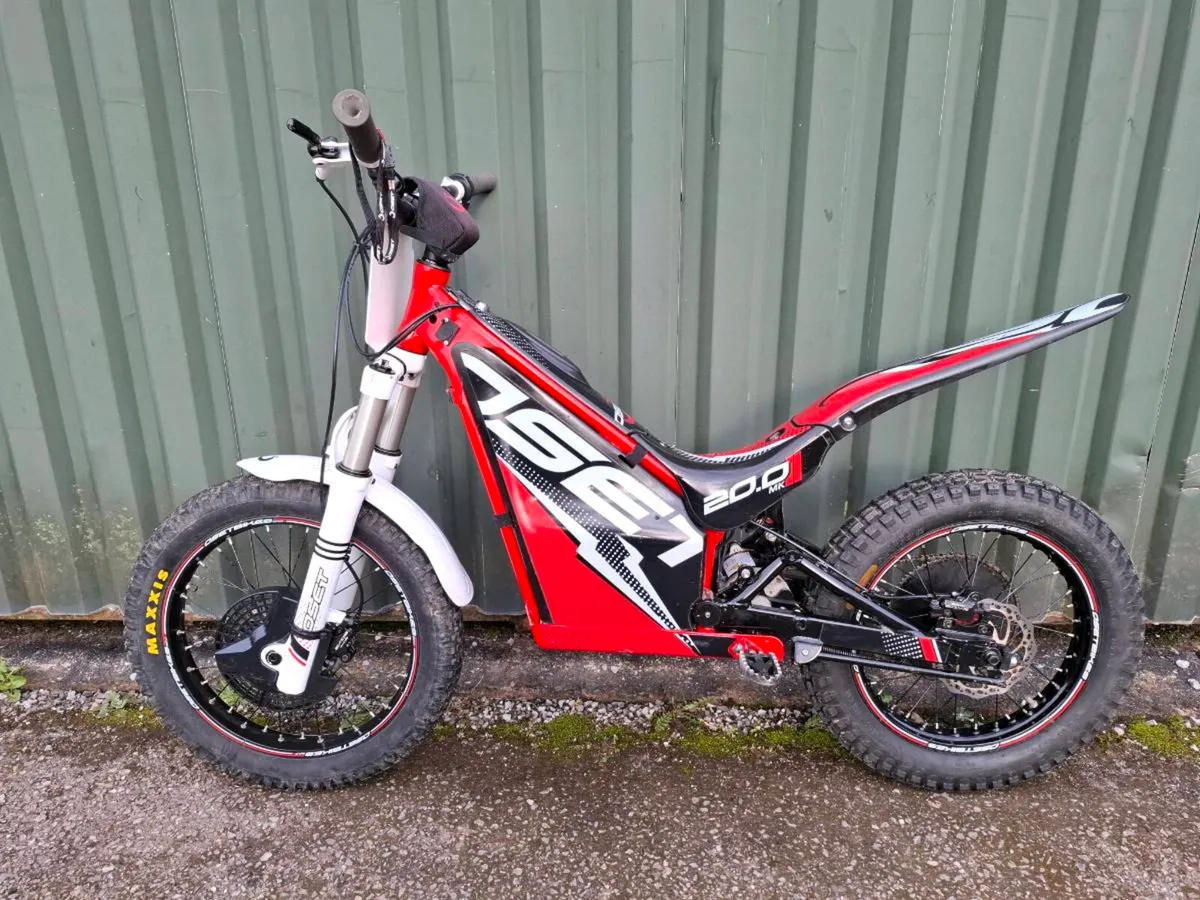 Oset 20 trial bike - Image 4
