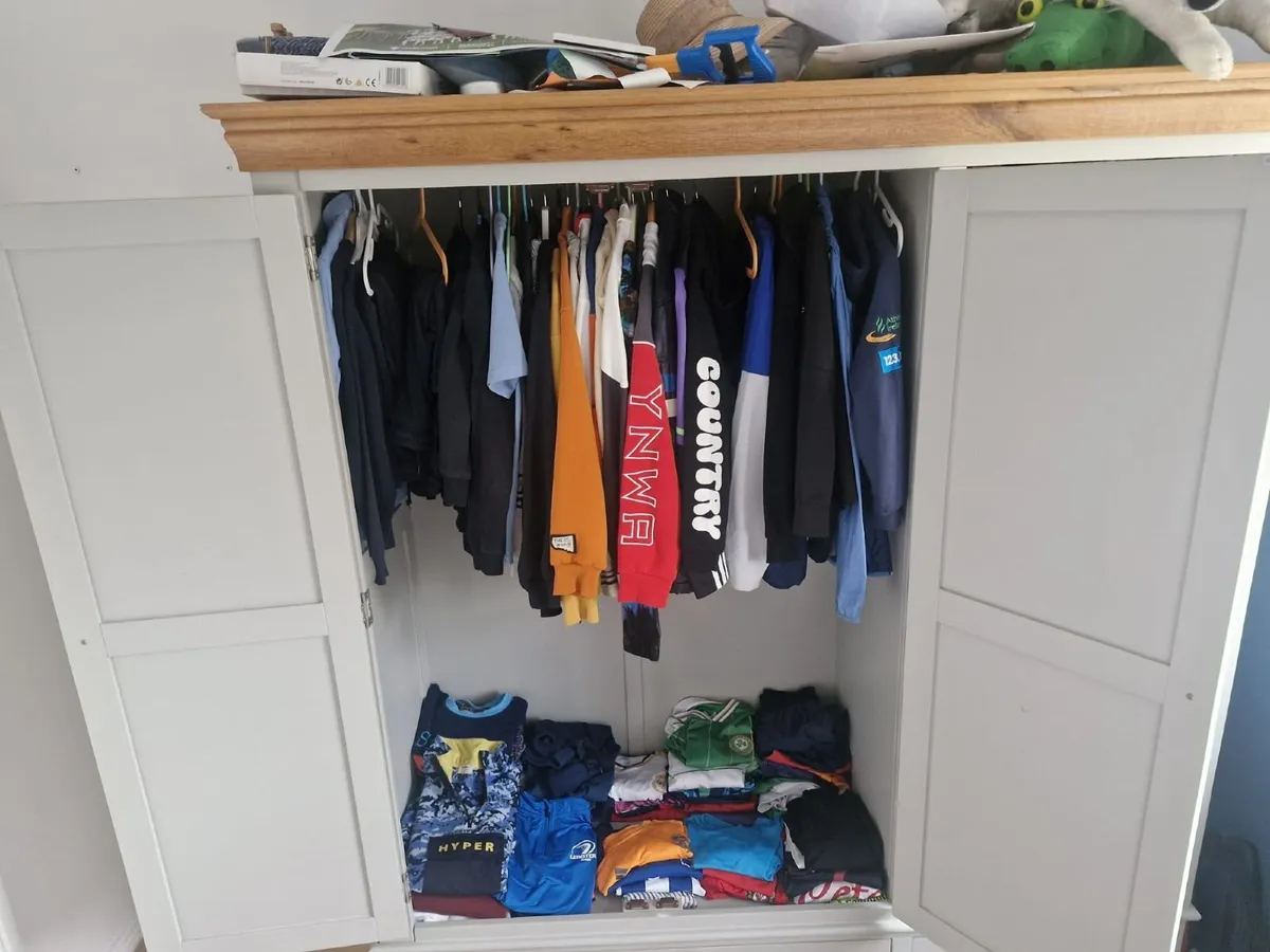 Wardrobe - Image 2