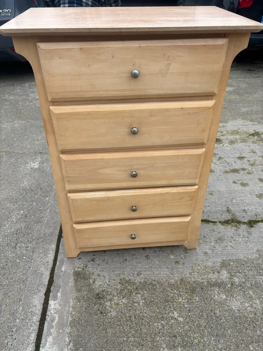 Chest of drawers - Image 1