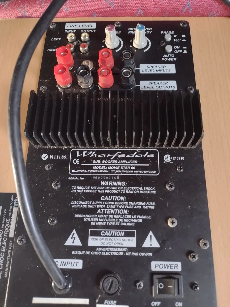 Antique heavy wooden Wharfedale sub-woofer amplifi - Image 1