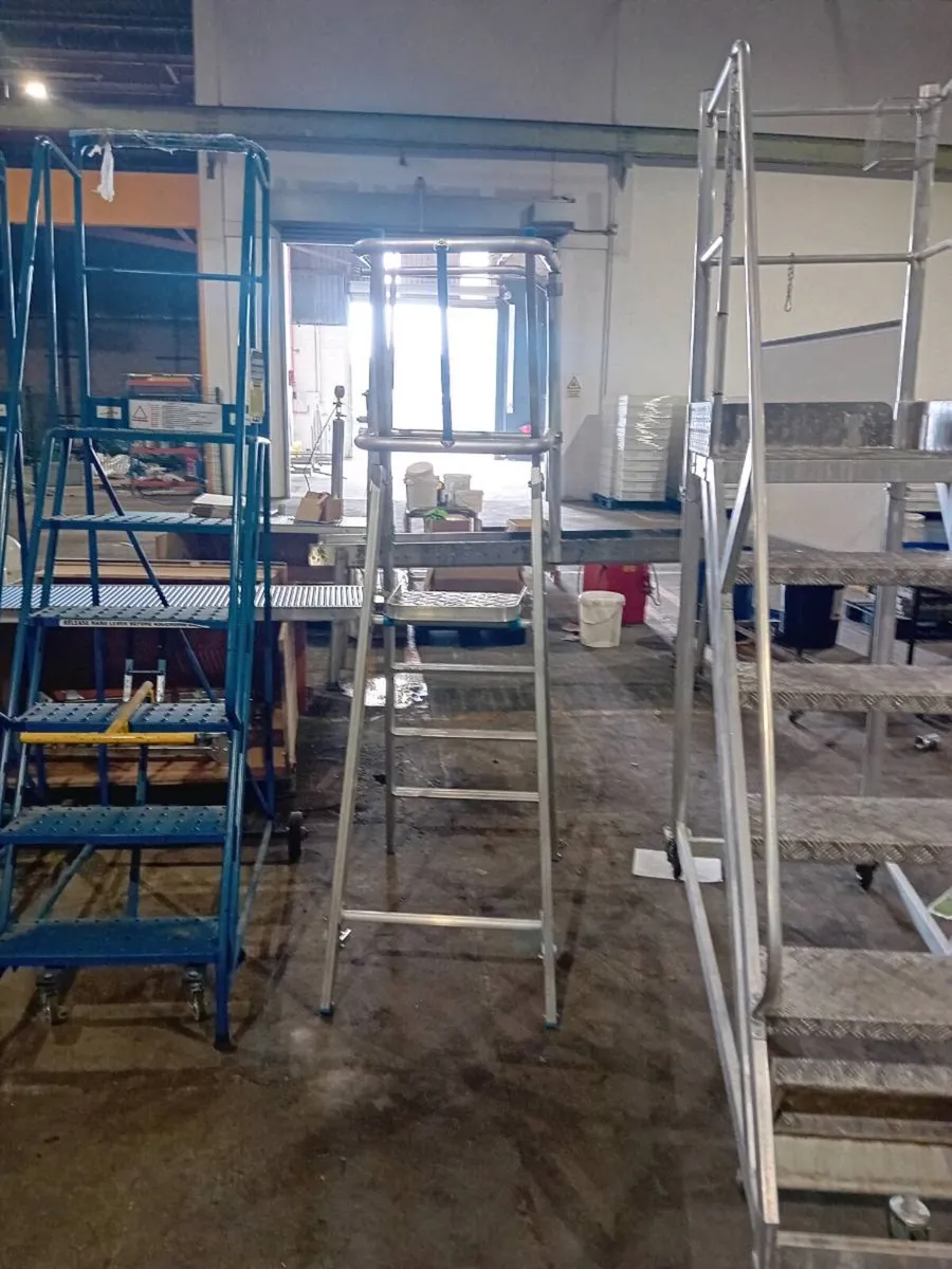 Platform ladders for sale - Image 3