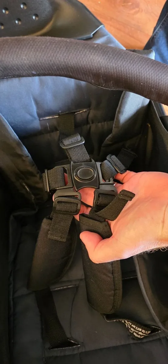 Out n About Double Buggy V4 Little Nipper - Image 3