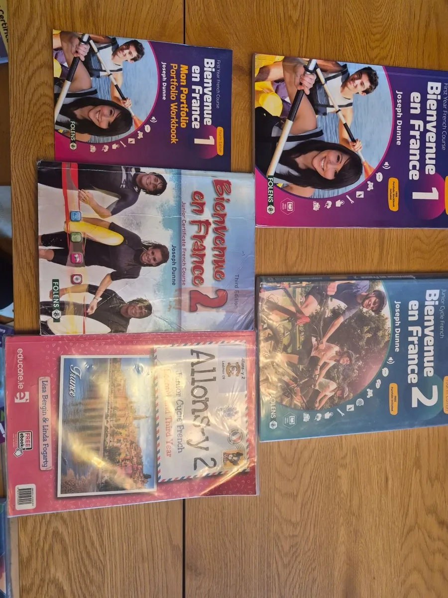 school books - Image 1