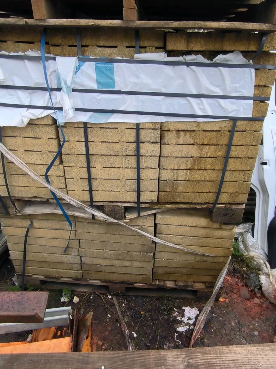 20 square meters Paving - Image 2