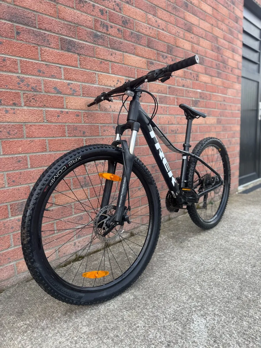 Trek Marlin 4 27.5” MTB - Image 3