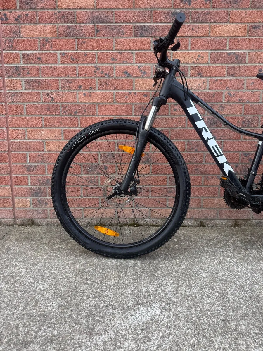 Trek Marlin 4 27.5” MTB - Image 4