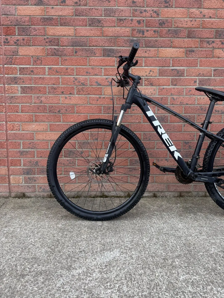 Trek Marlin 5 27.5” MTB - Image 4