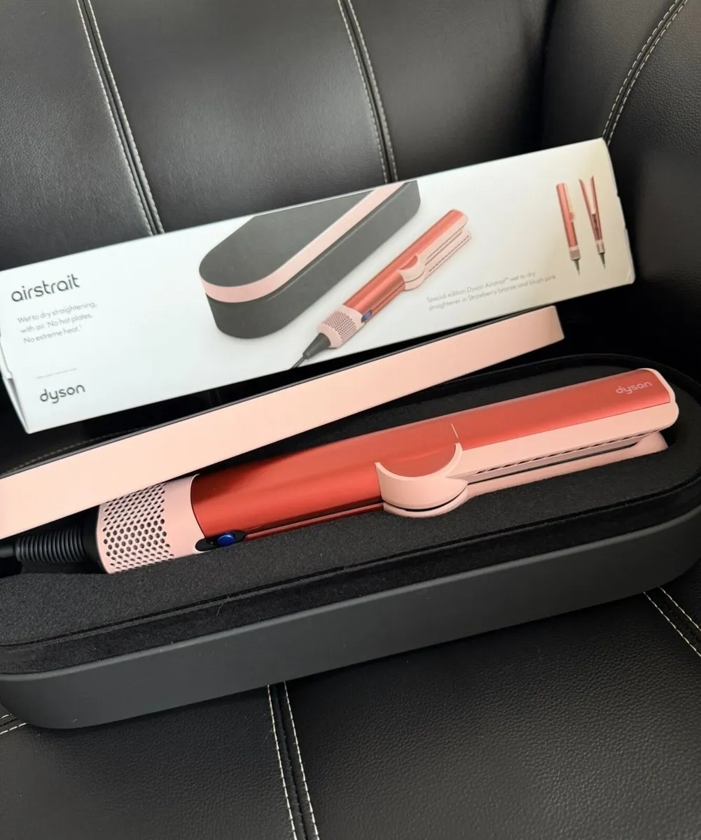 Dyson Airstrait - Image 1