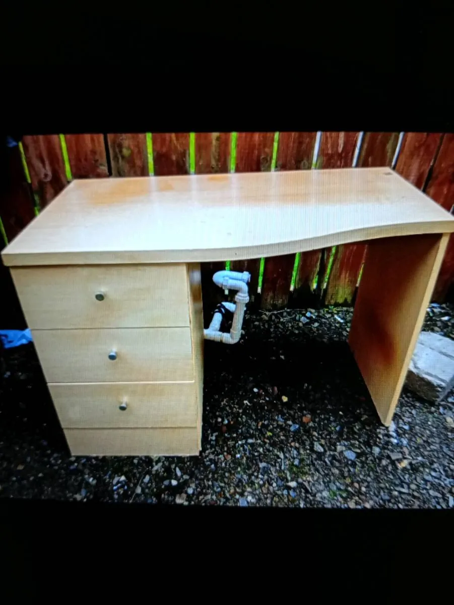 Office Table,free to take away